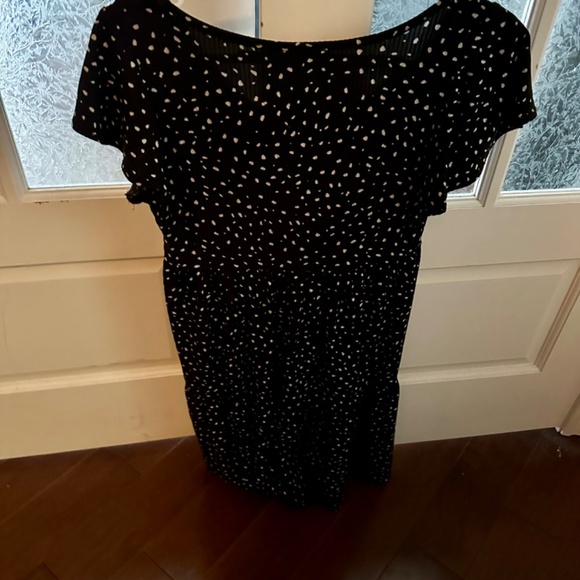 Jessica Simpson Black and White Flutter Sleeve Dress - Picture 2 of 3
